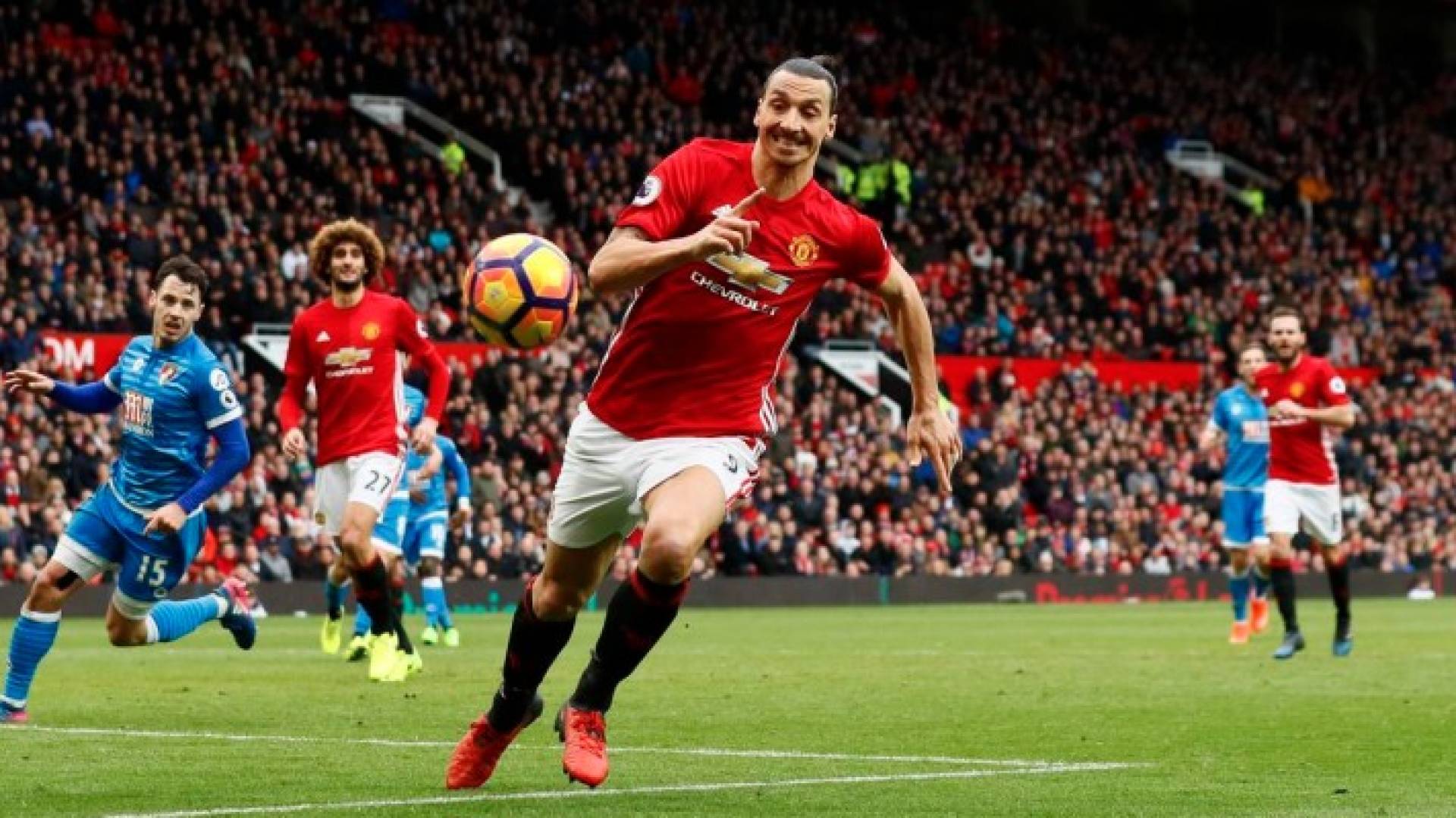 إبرا يقدم موسما رائعا مع مانشستر يونايتد