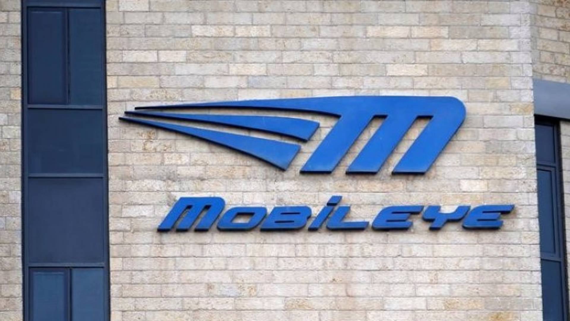 شركة موبيل اي بيعت لشركة انتل بأكثر من 15 مليار 