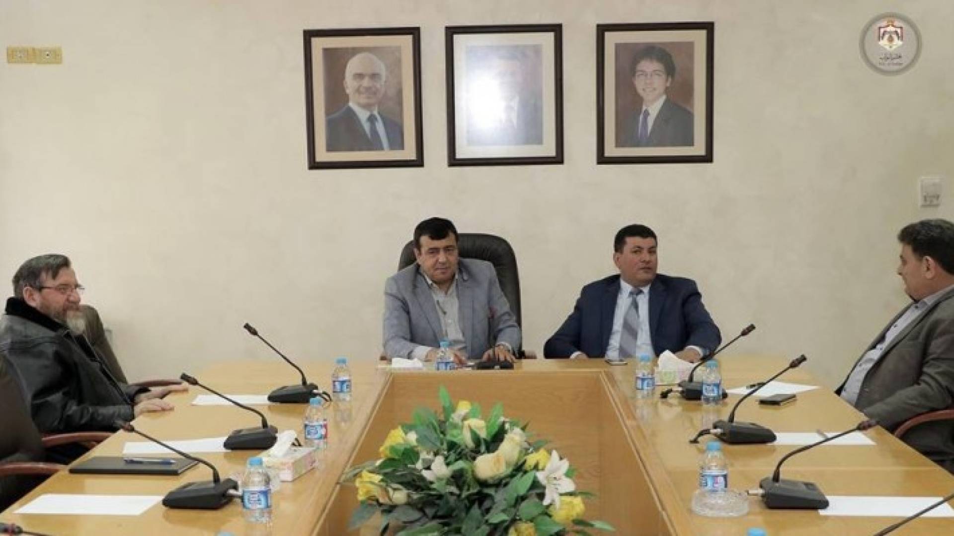 صورة خلال الاجتماع