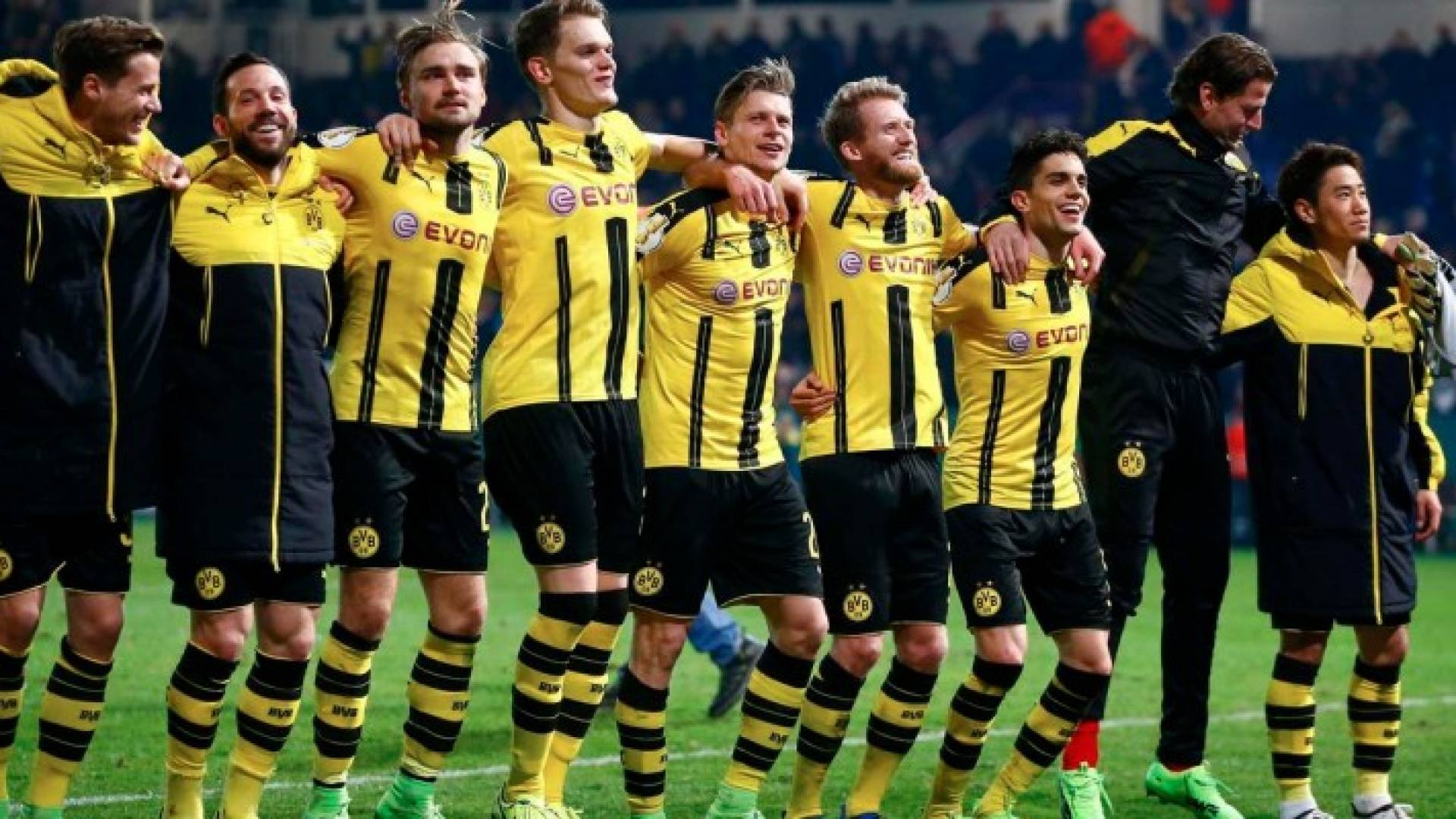 دورتموند سيقابل بايرن في النهائي