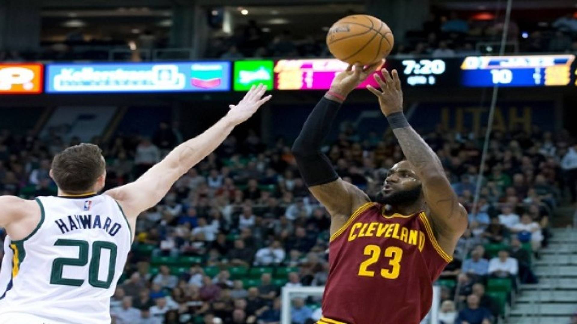 وراسل ويستبروك يقود ثاندر لفوز كبير على رابترز