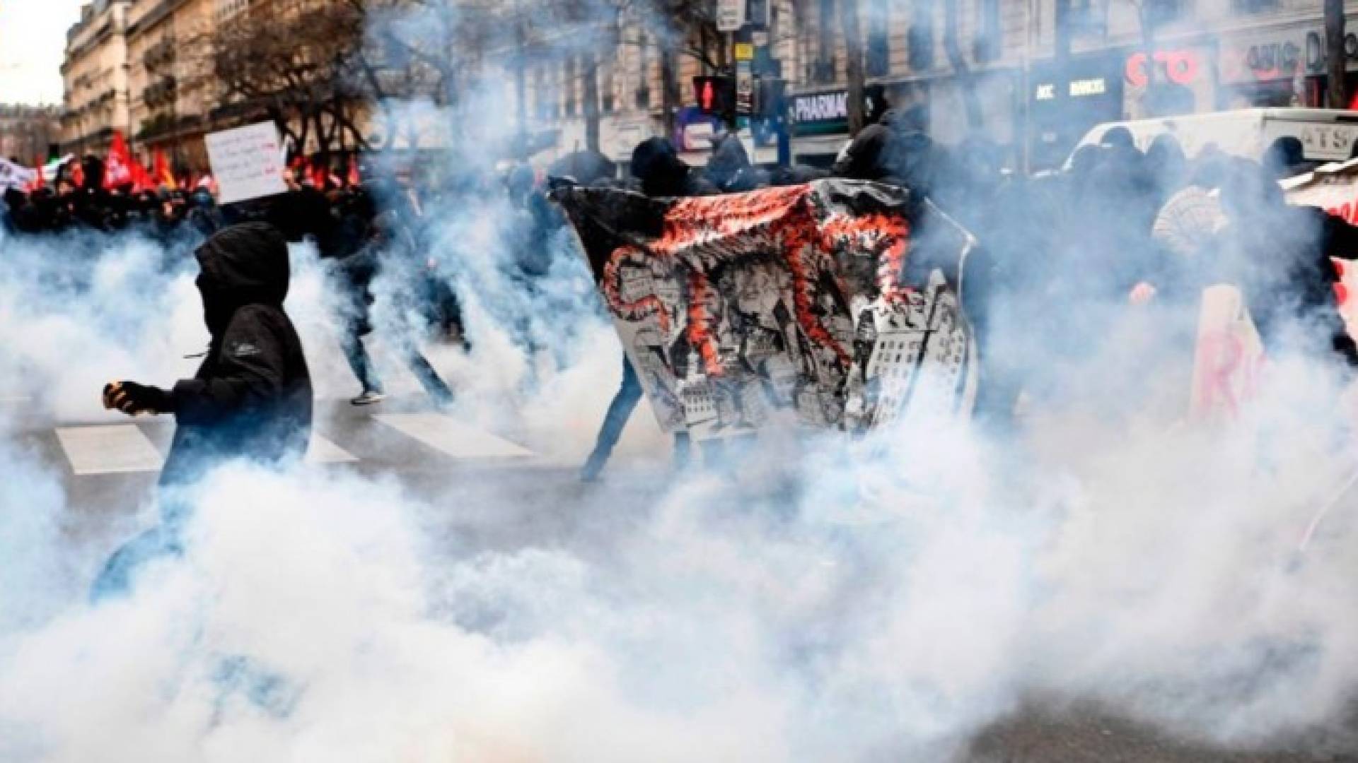 من المظاهرة