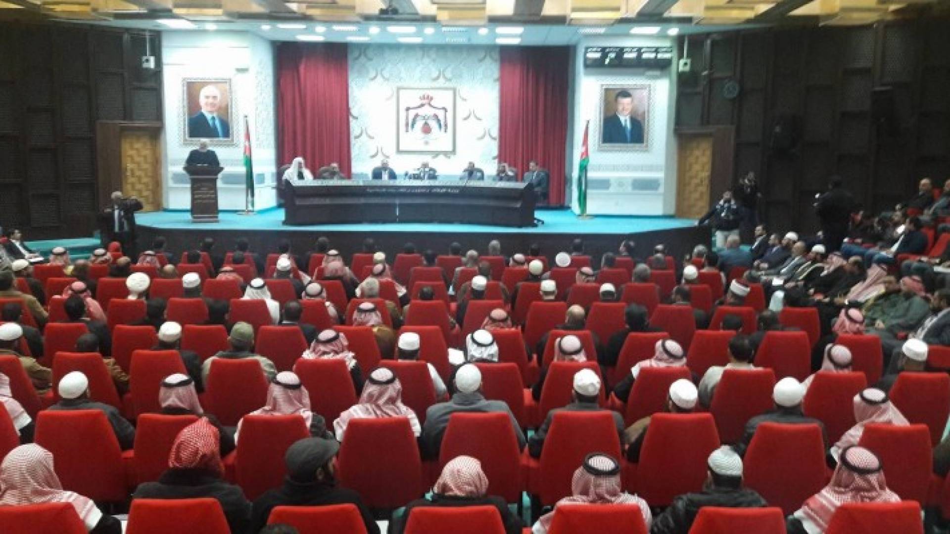 من المؤتمر الصحفي