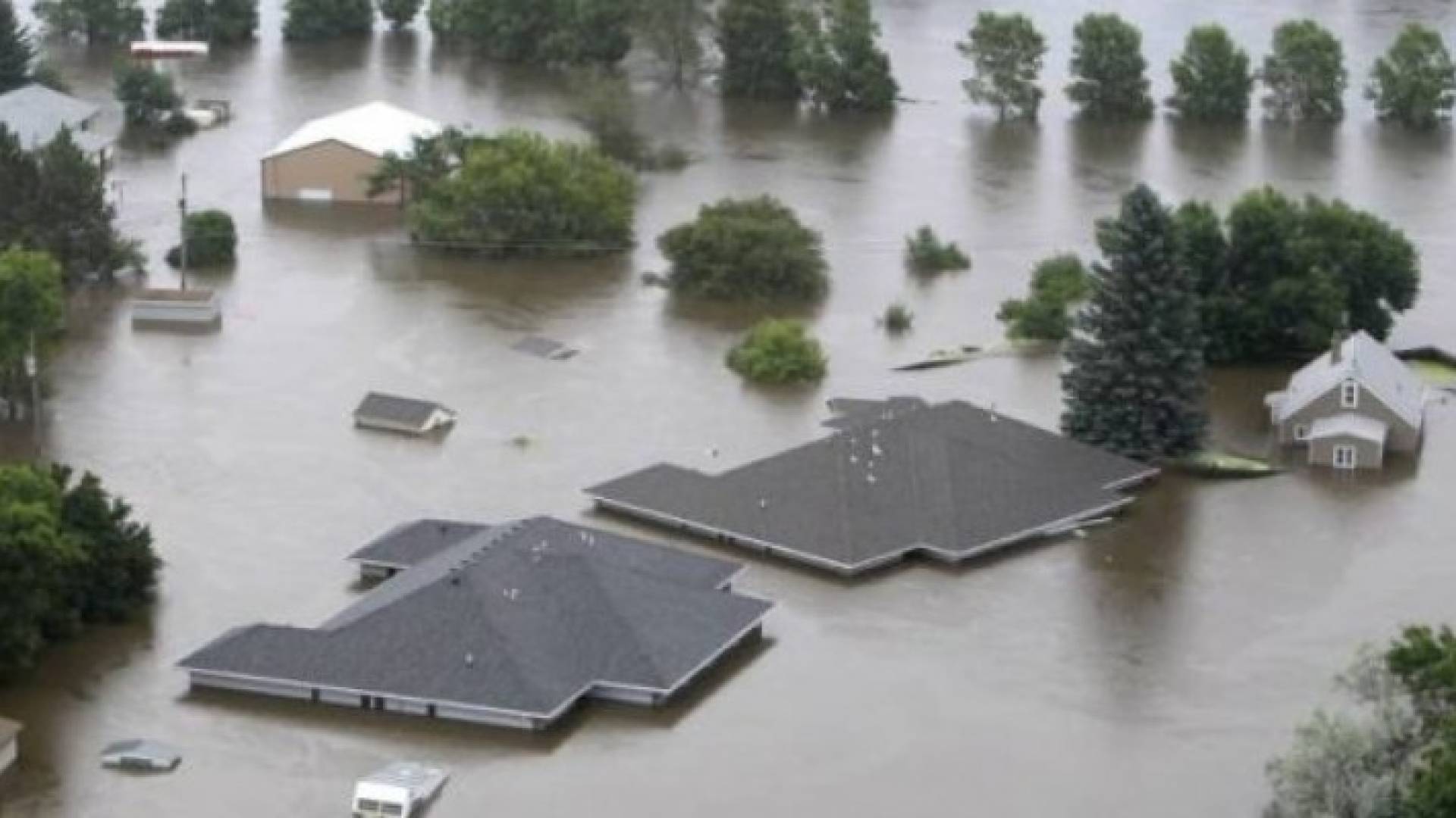 الفيضانات المدمرة تواصل إجتياح البيرو