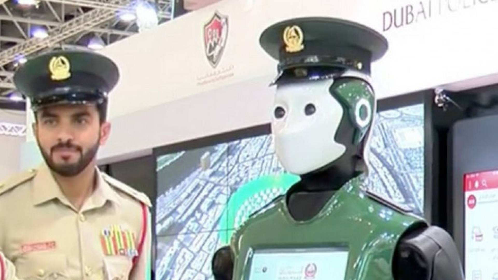 روبوتات الشرطة في دبي بحلول ايار القادم