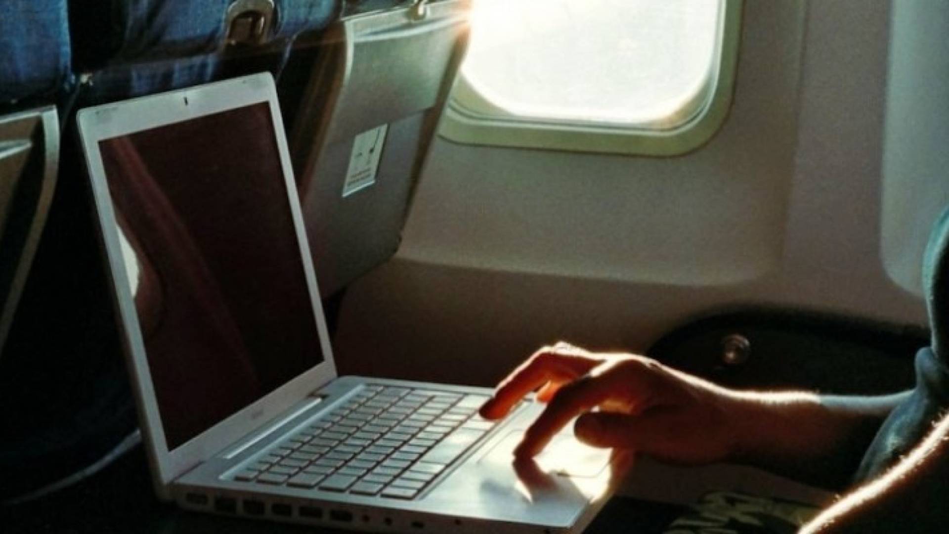 انتقادات حادة للقانون الأميركي للأجهزة الإلكترونية.