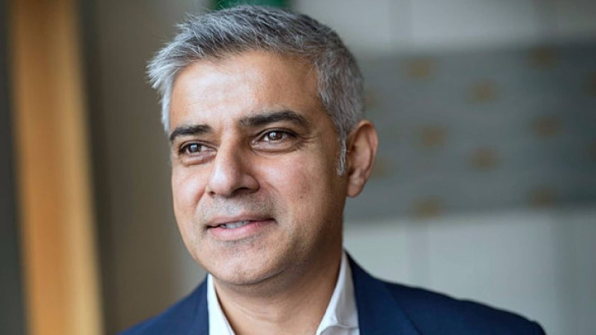 عمدة لندن صادق خان