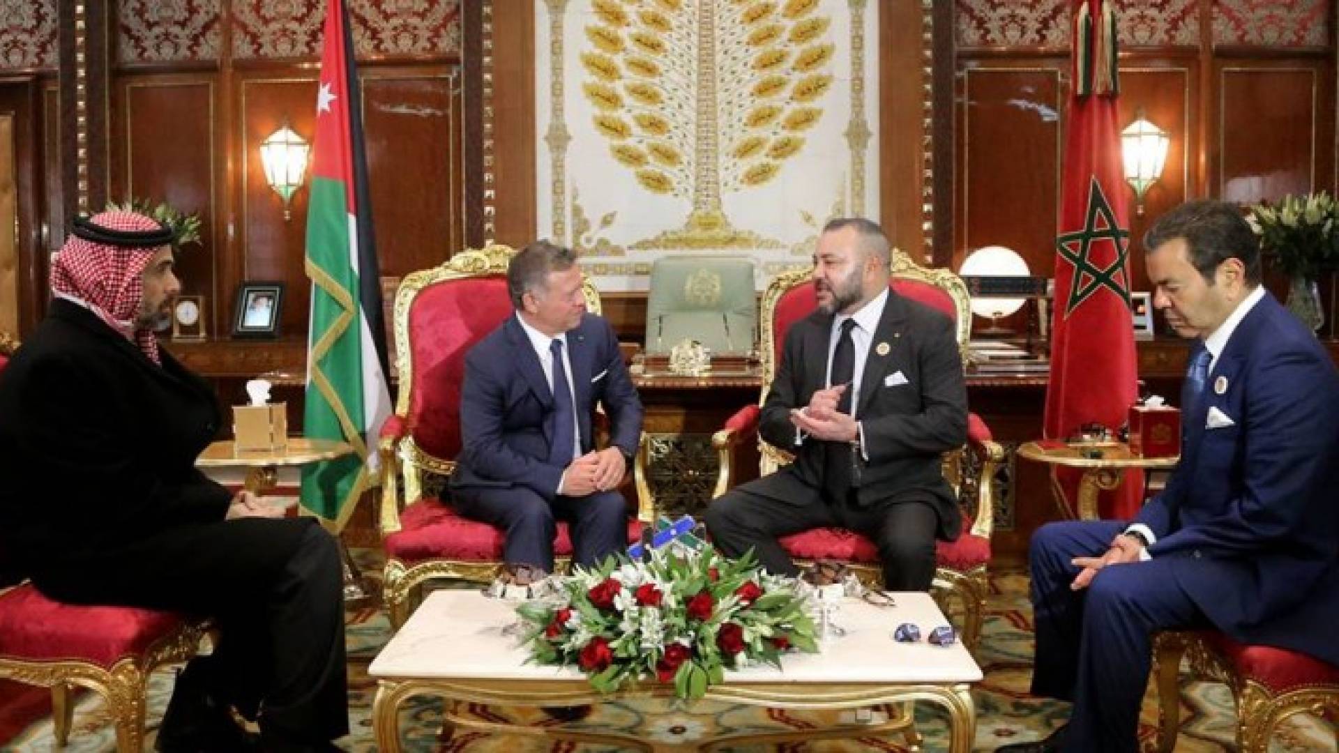 جلالة الملك عبدالله الثاني خلال لقائه الملك محمد السادس