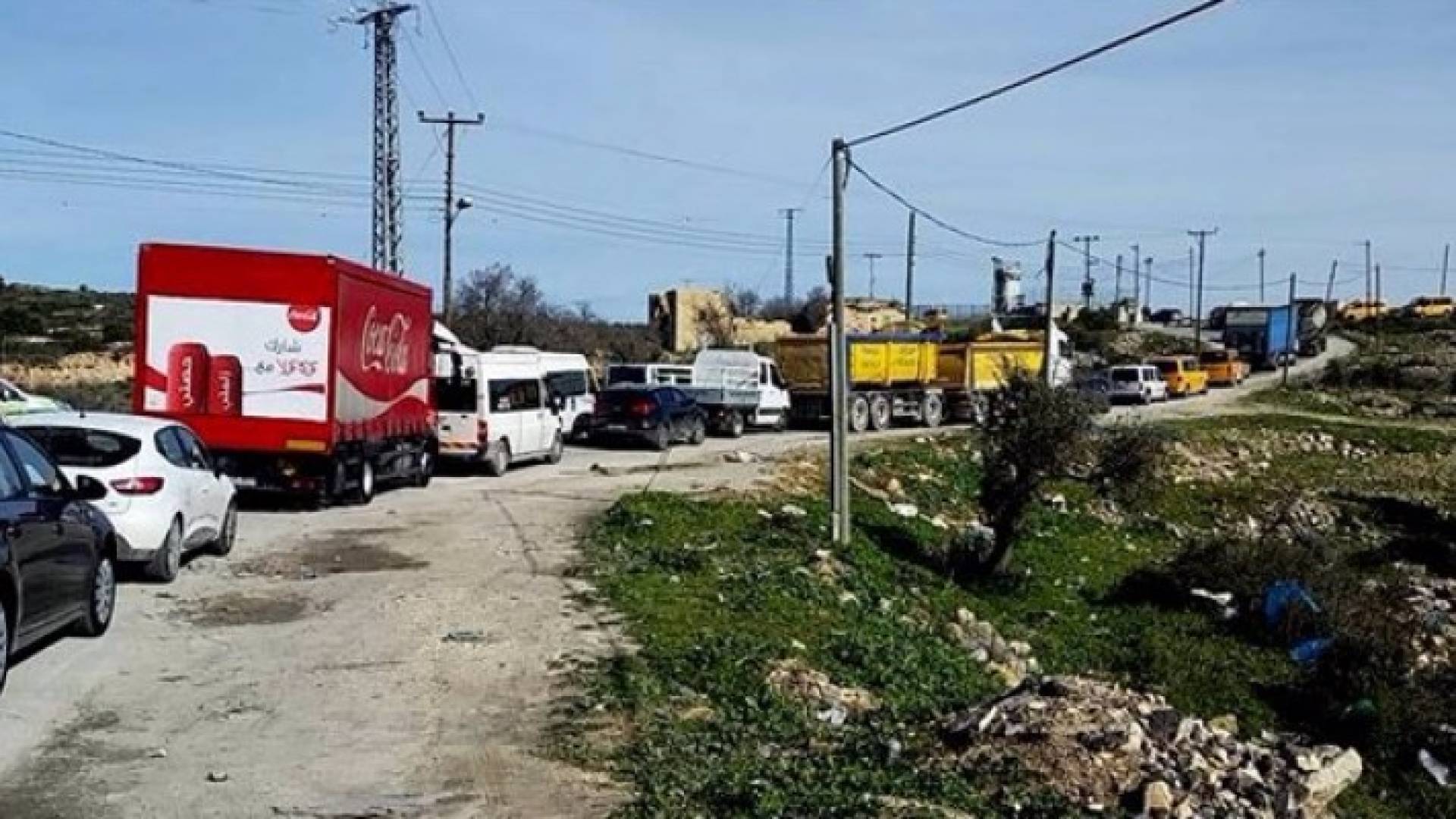 حاجز بلدة عطارة