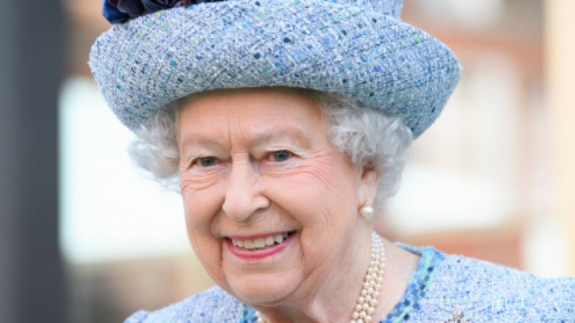 ملكة بريطانيا تحب الشوكولاتة