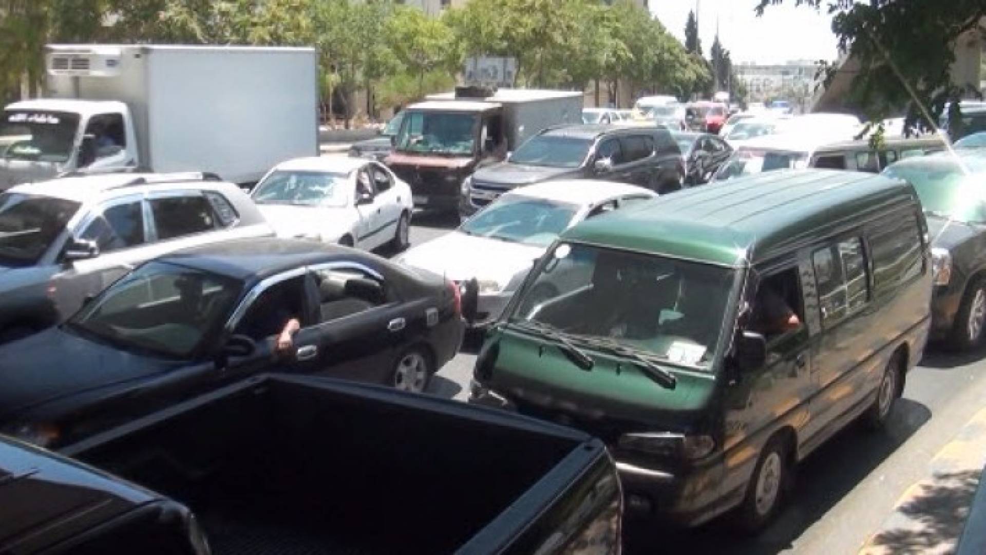 أرشيفية لأزمة سير في العاصمة عمان 