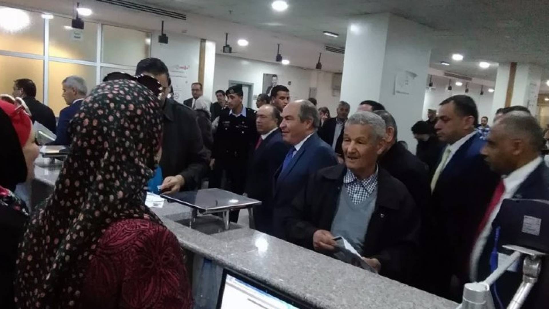 الملقي يزور الاحوال المدنية والجوازات