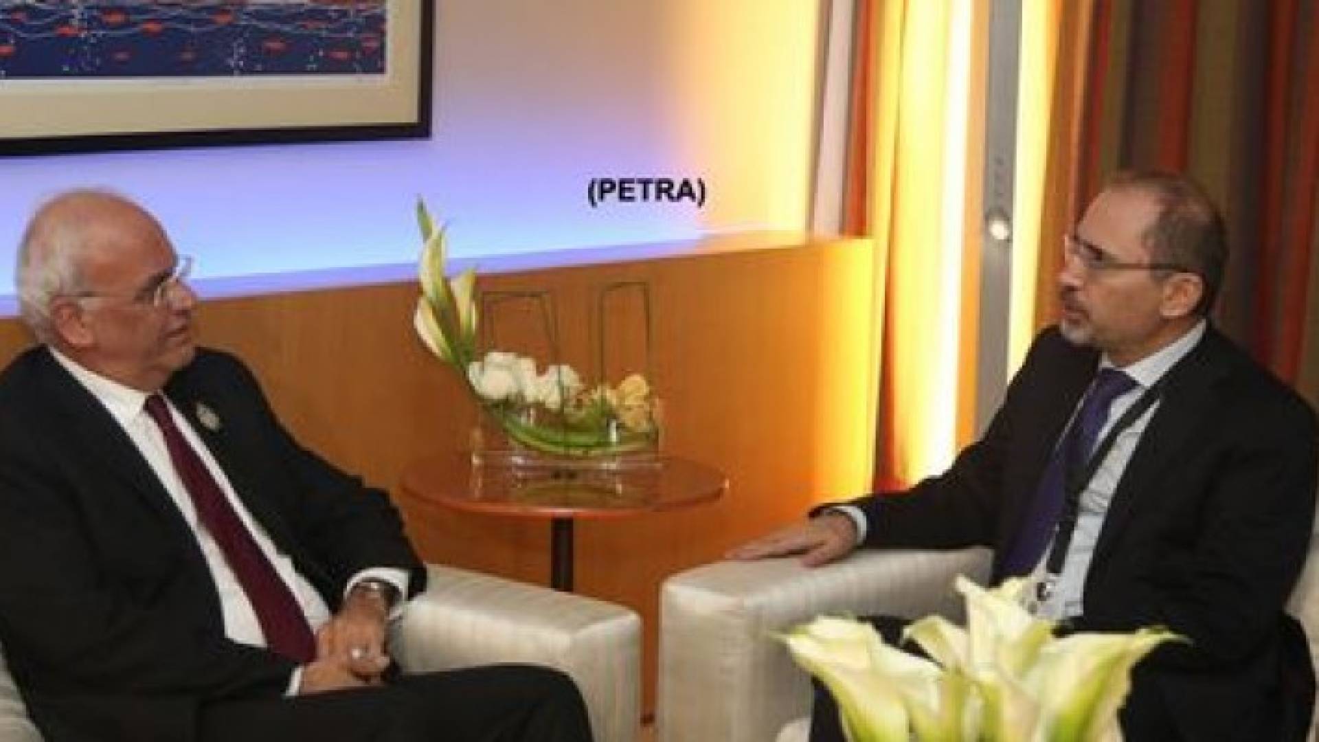 الصورة من اللقاء