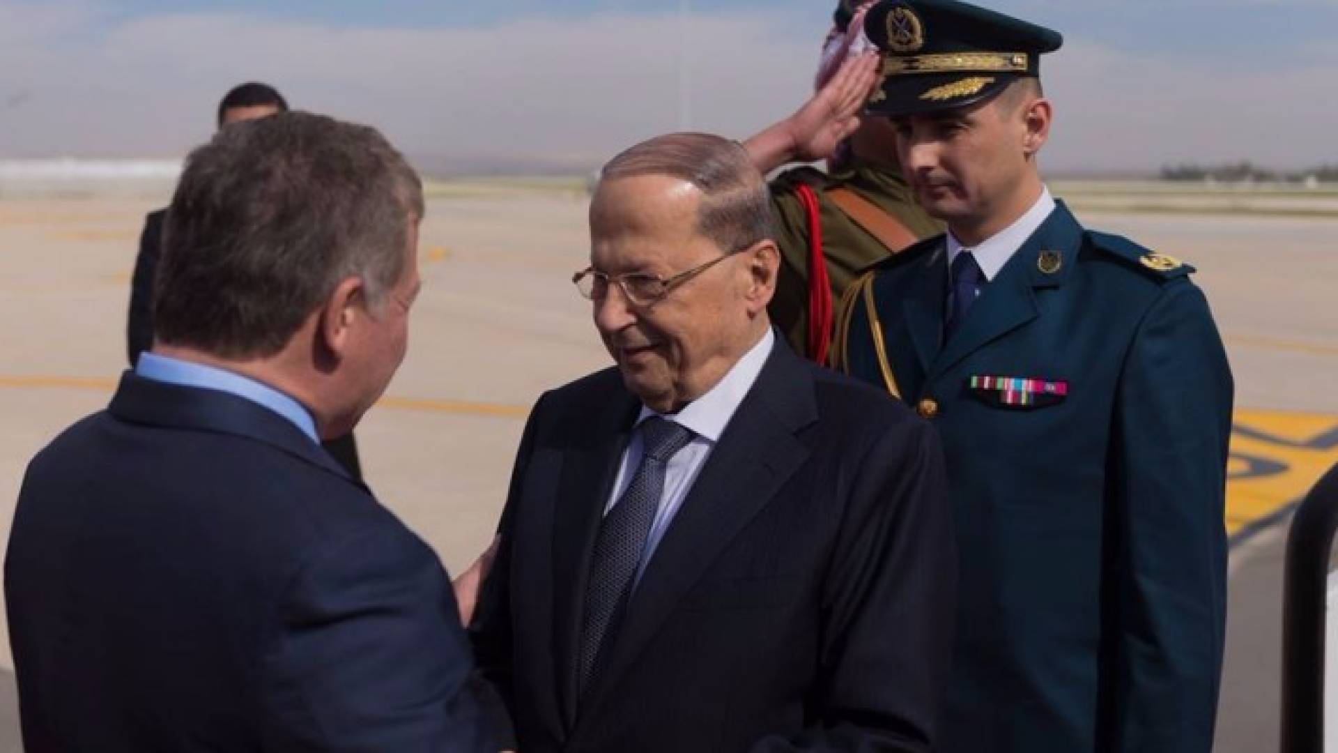 الملك يستقبل الرئيس اللبناني