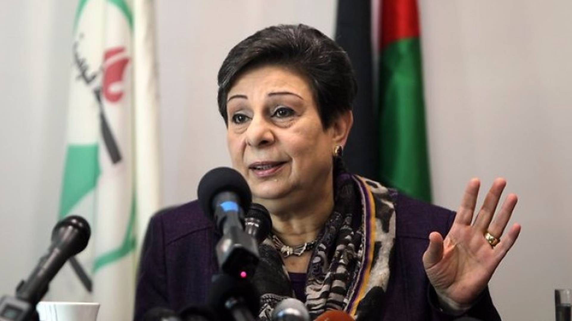 حنان عشراوي