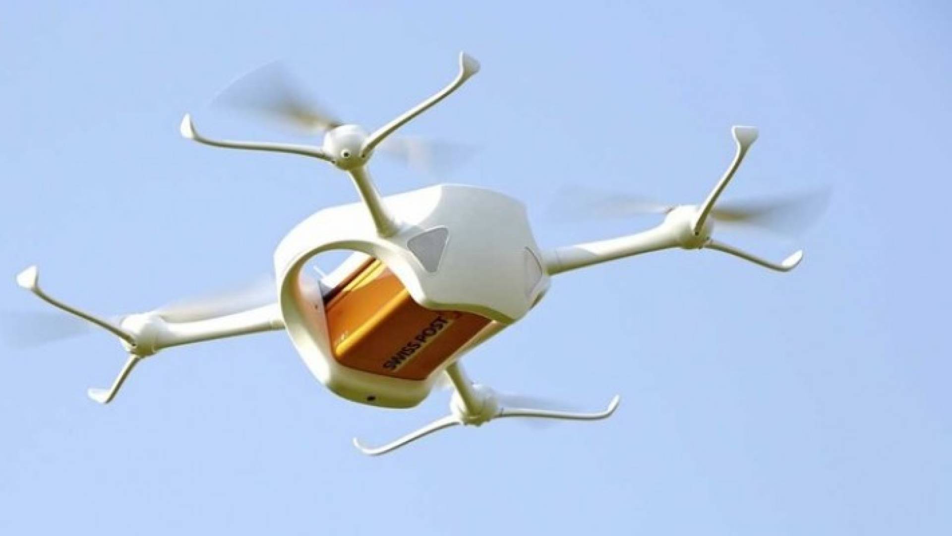 سويسرا تبدأ باستخدام طائرات الدرون لنقل الدم