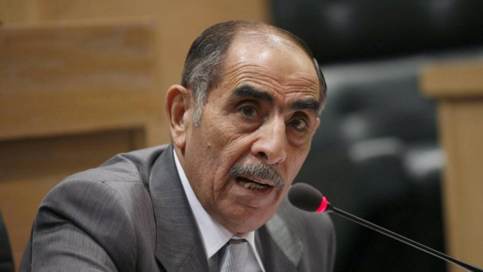 وزير الداخلية غالب الزعبي