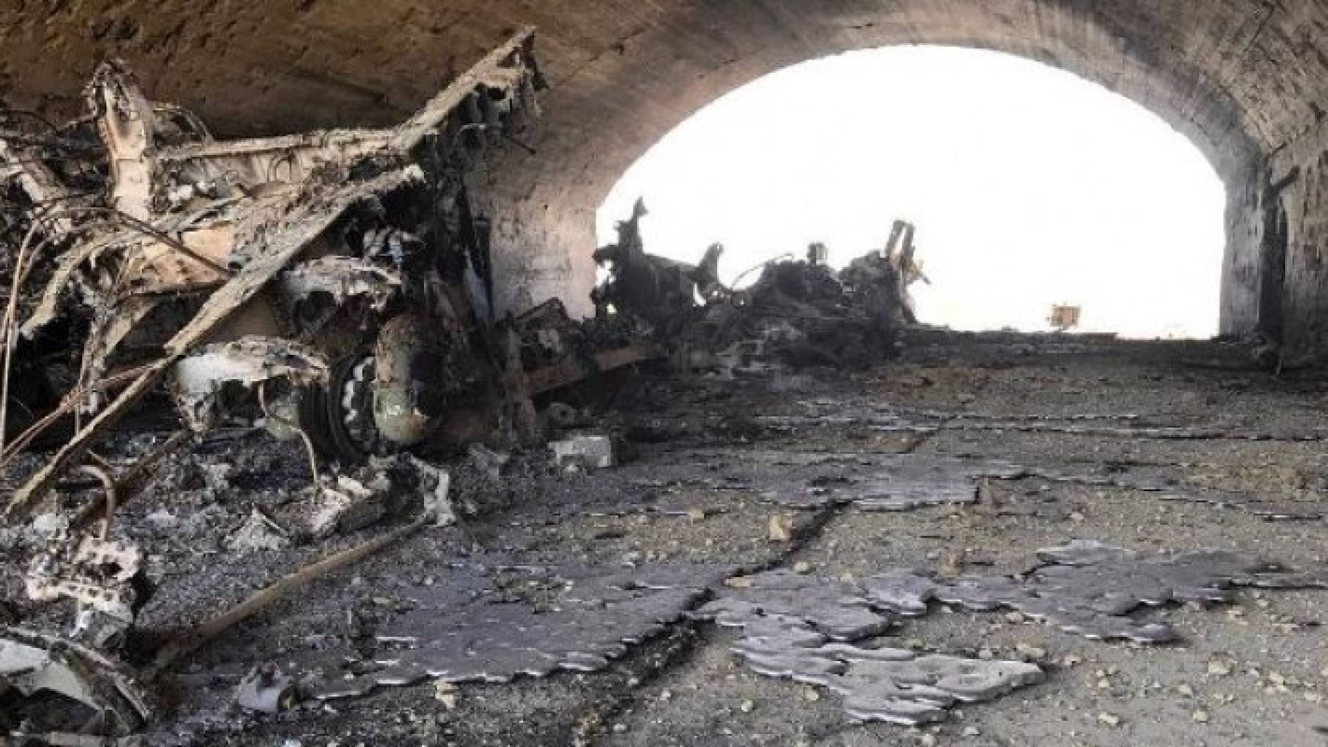 اللقطات الاولى لأثار الضربة الأمريكية في سوريا