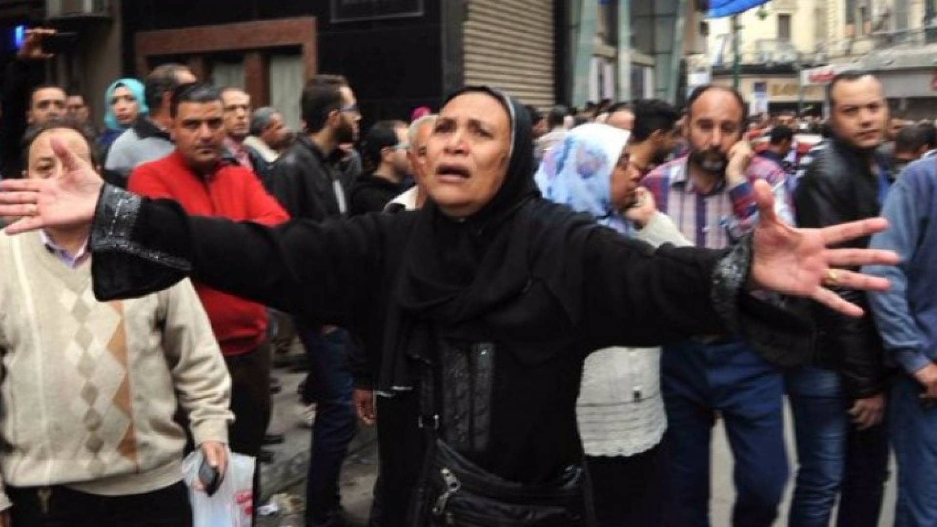 جانب من التفجيرات التي استهدفت كنيسة مصرية 