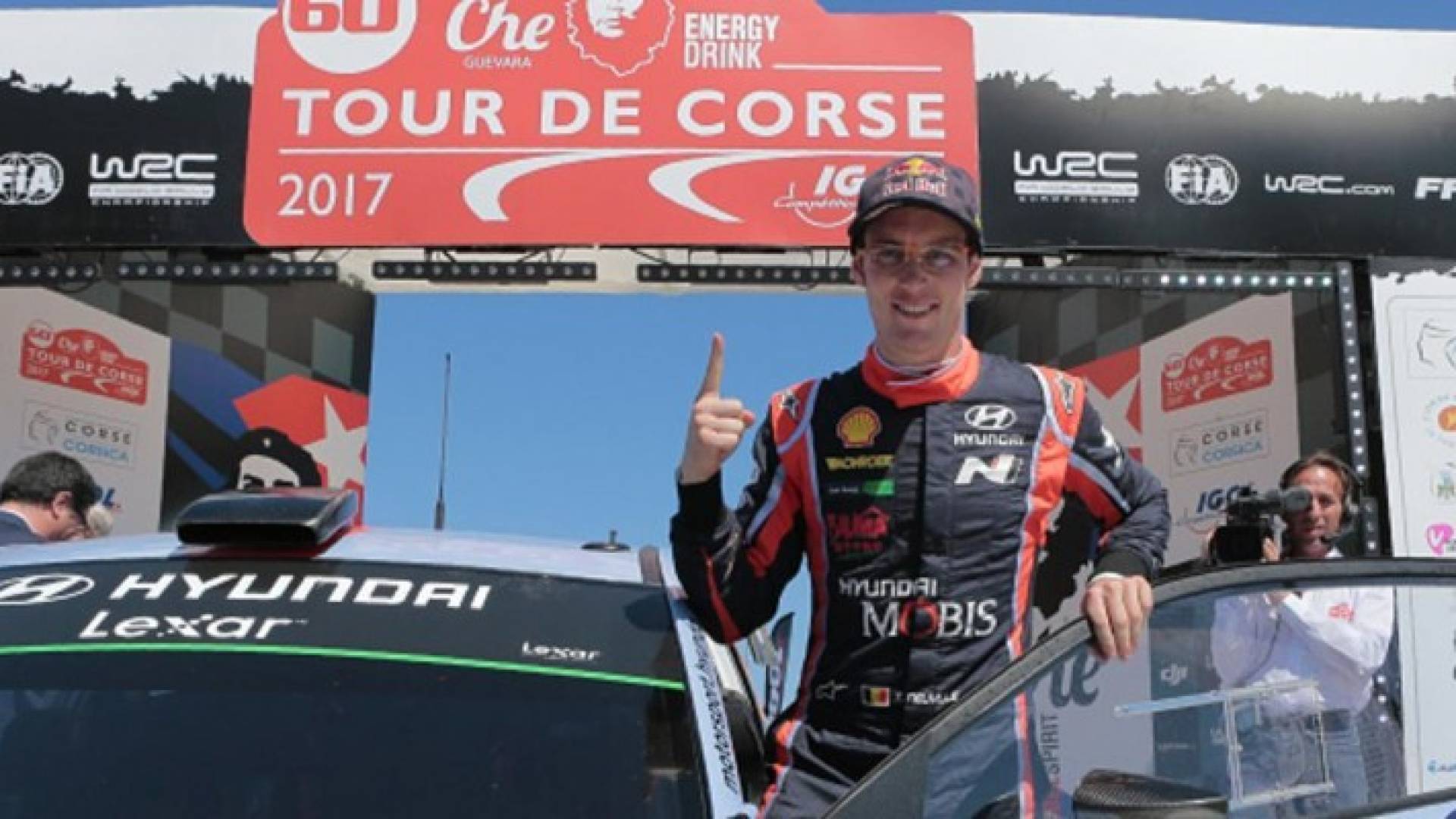 البلجيكي تييري نيفيل يفوز برالي فرنسا