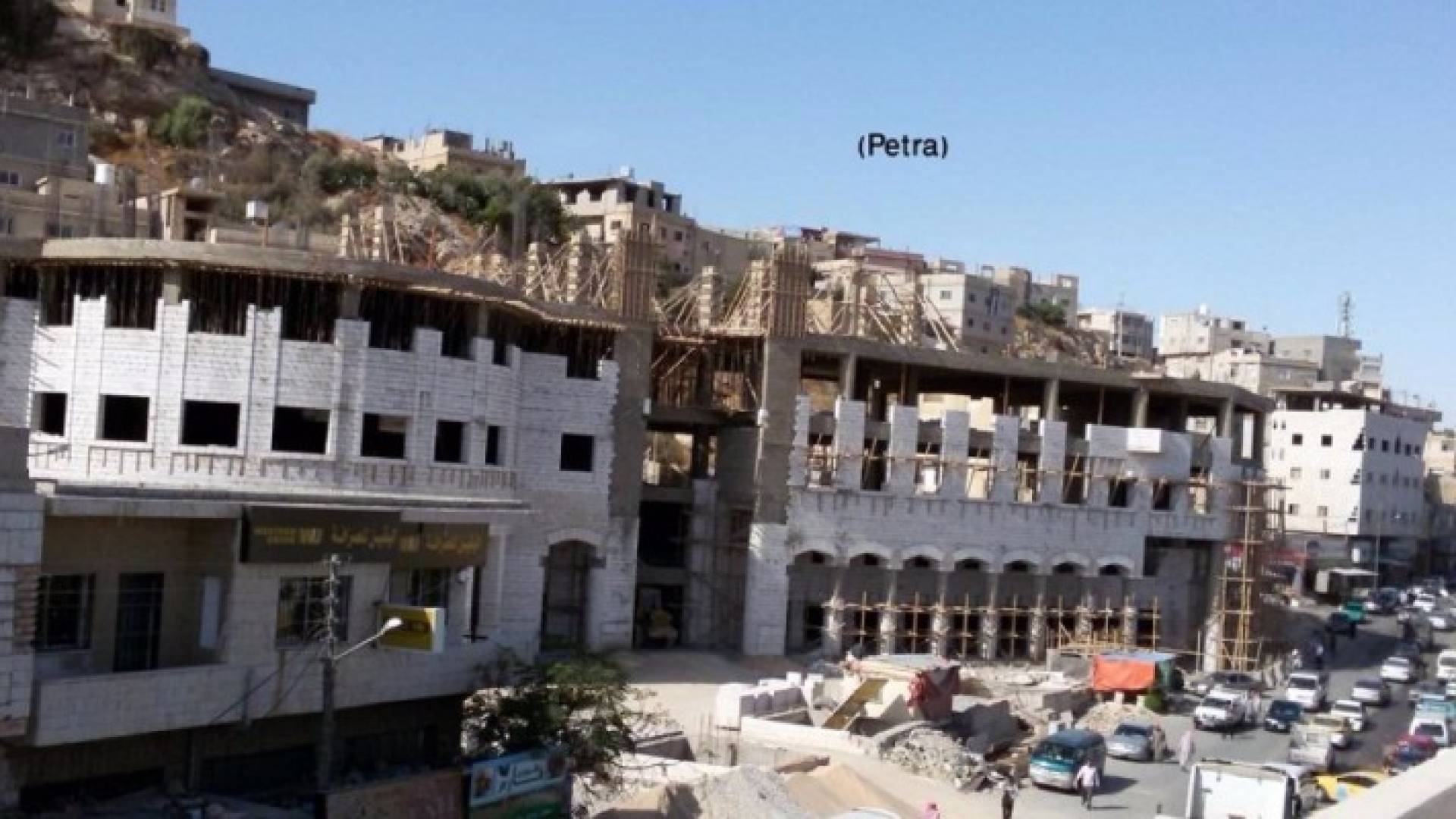 انجاز 95 % من مشروع تطوير وسط الطفيلة 