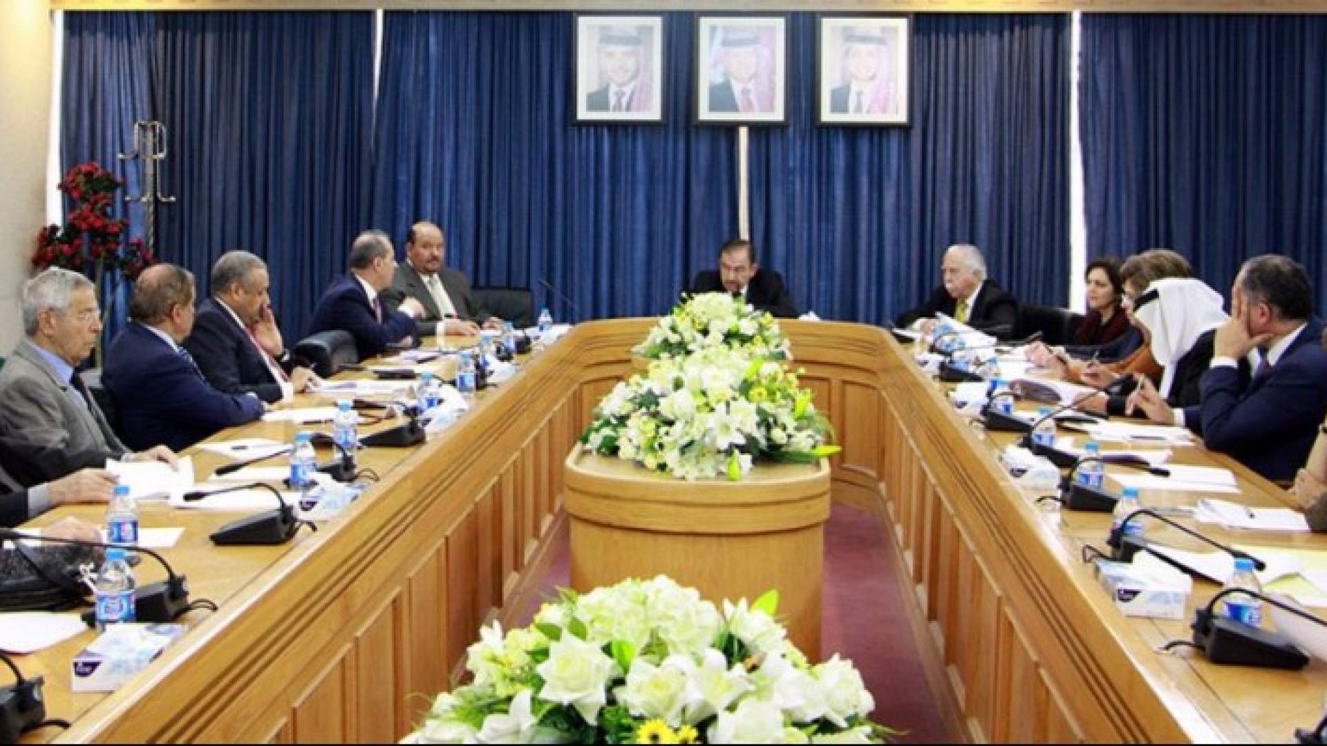 اللجنة الادارية في مجلس الاعيان