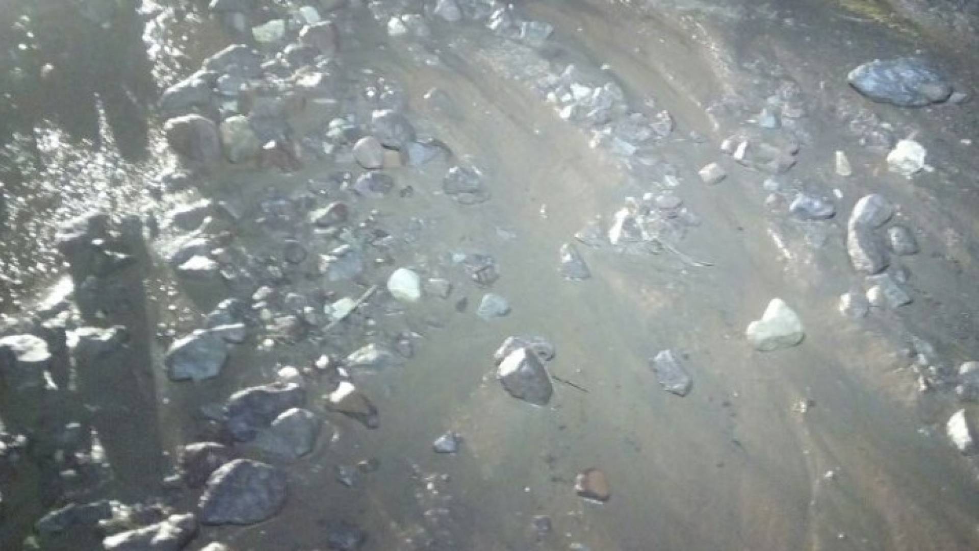 انجرافات تغلق طريق وادي عربة - البترا