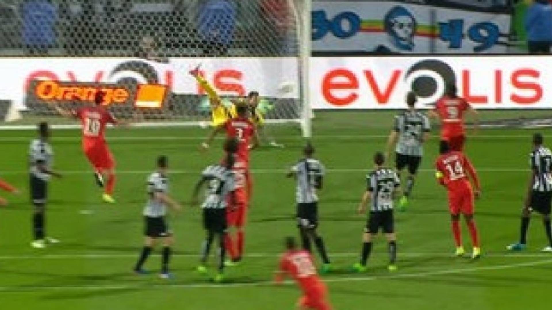 دي ماريا يبدع..سان جيرمان يضع الضغط على موناكو