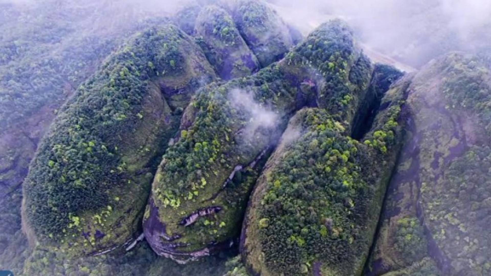 جبال على شكل أحذية 