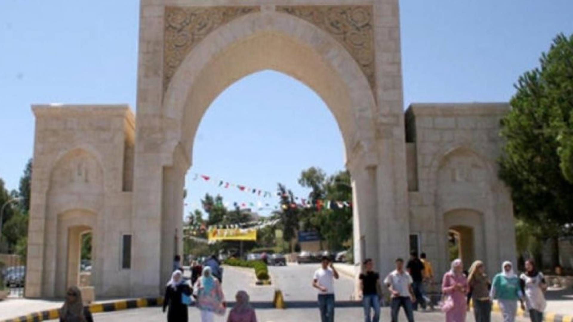 المستقلون يكتسحون معظم الجمعيات الطلابية في جامعة البلقاء
