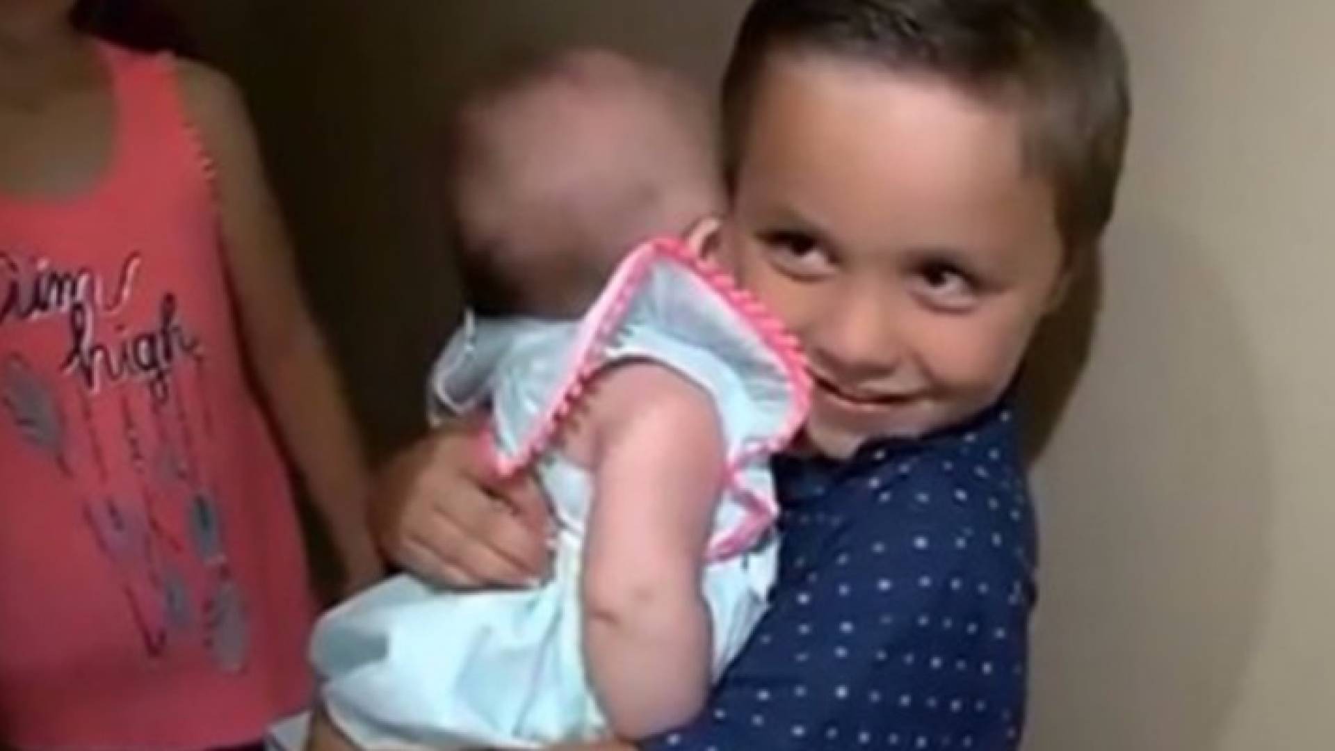 الطفل سالفاتور كيكاليس