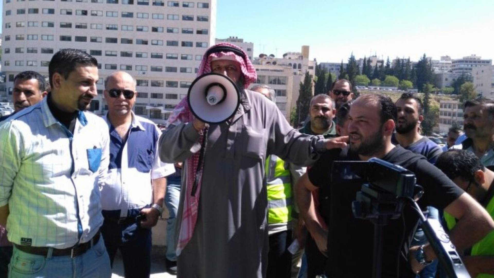 جانب من الاعتصام أمام النواب 