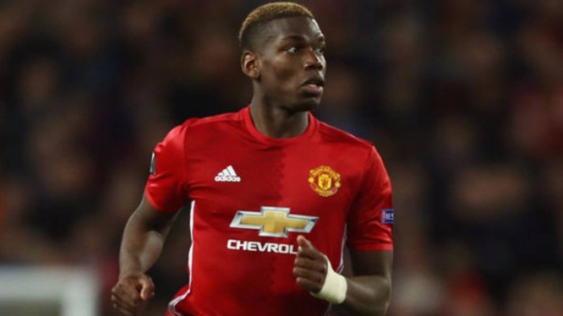 بول بوجبا لاعب مانشستر يونايتد