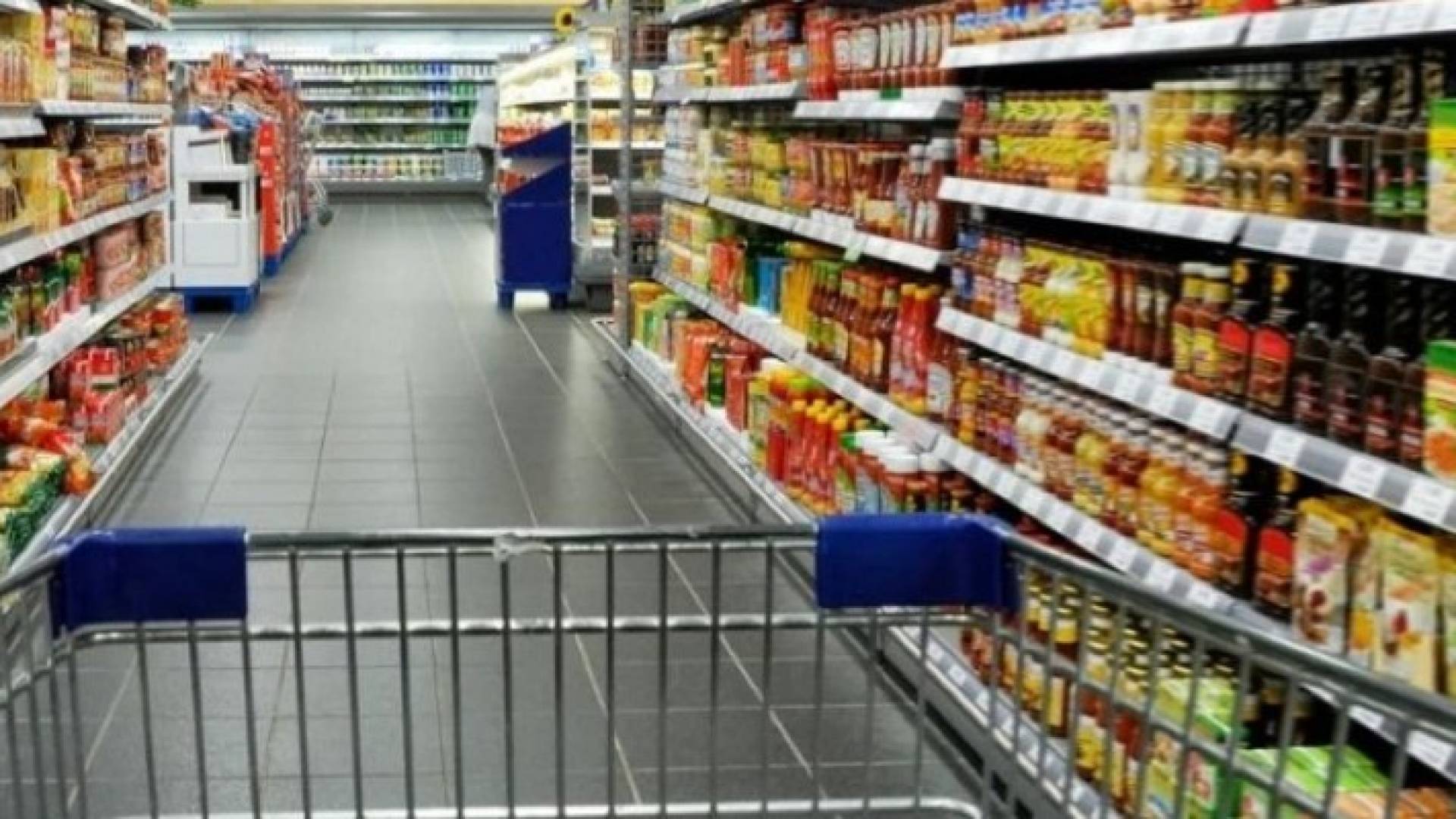 الاستهلاكية العسكرية تخفض أسعار 91 سلعة غذائية