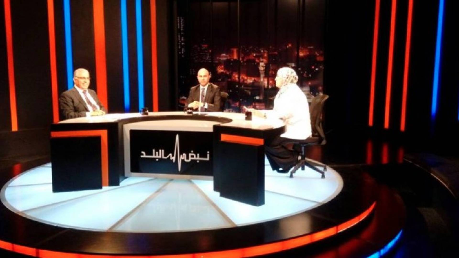 من الحلقة