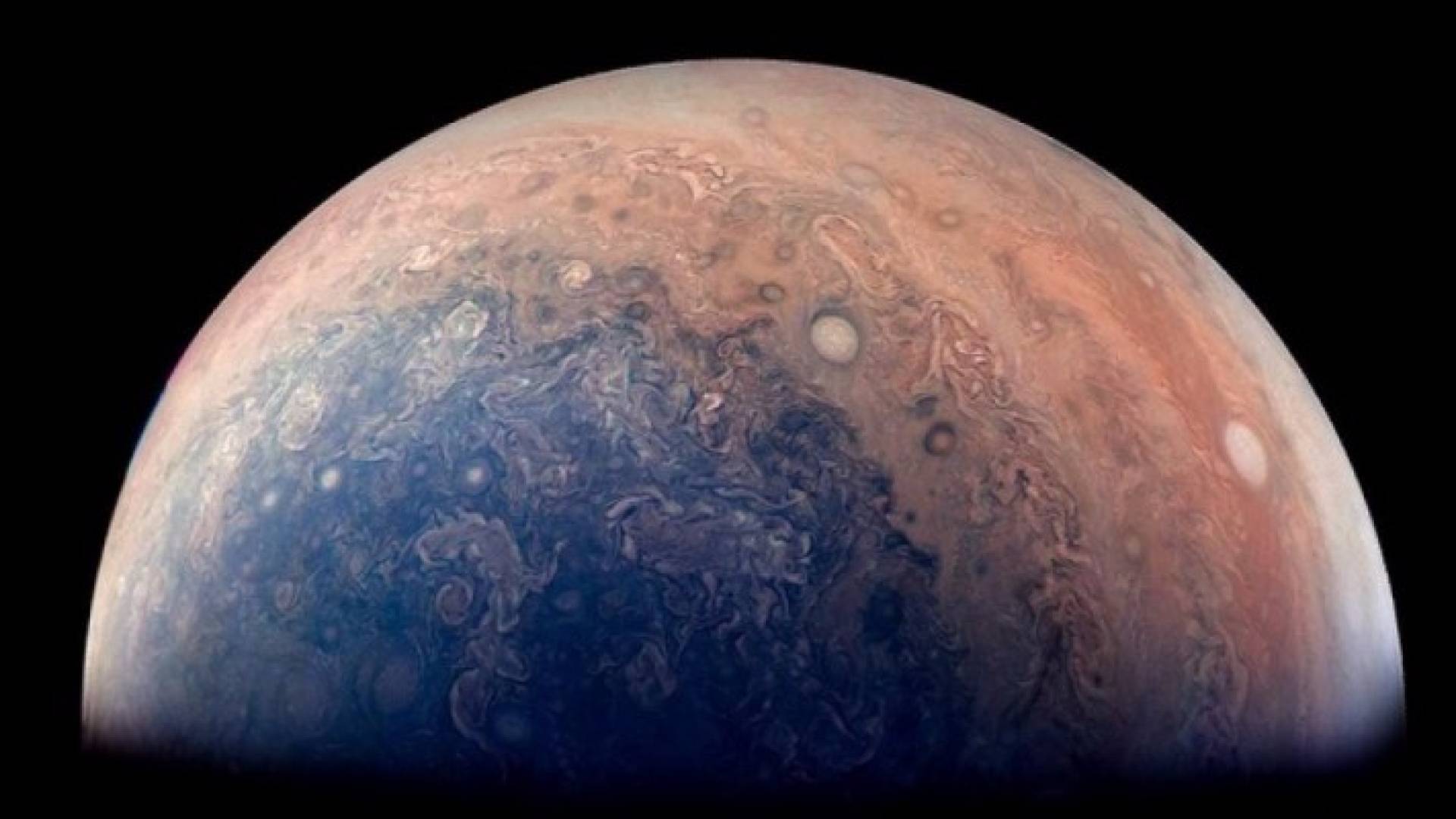  الصورة التقطت من ارتفاع 52 ألفا و200 كيلومتر 