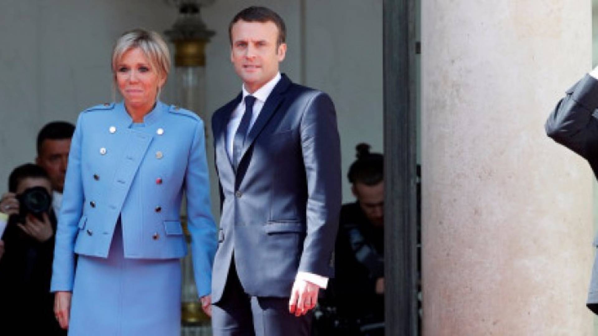 حلاق هولاند تقاضى 10 آلاف يورو وساركوزي لقب بالرئيس بذخ