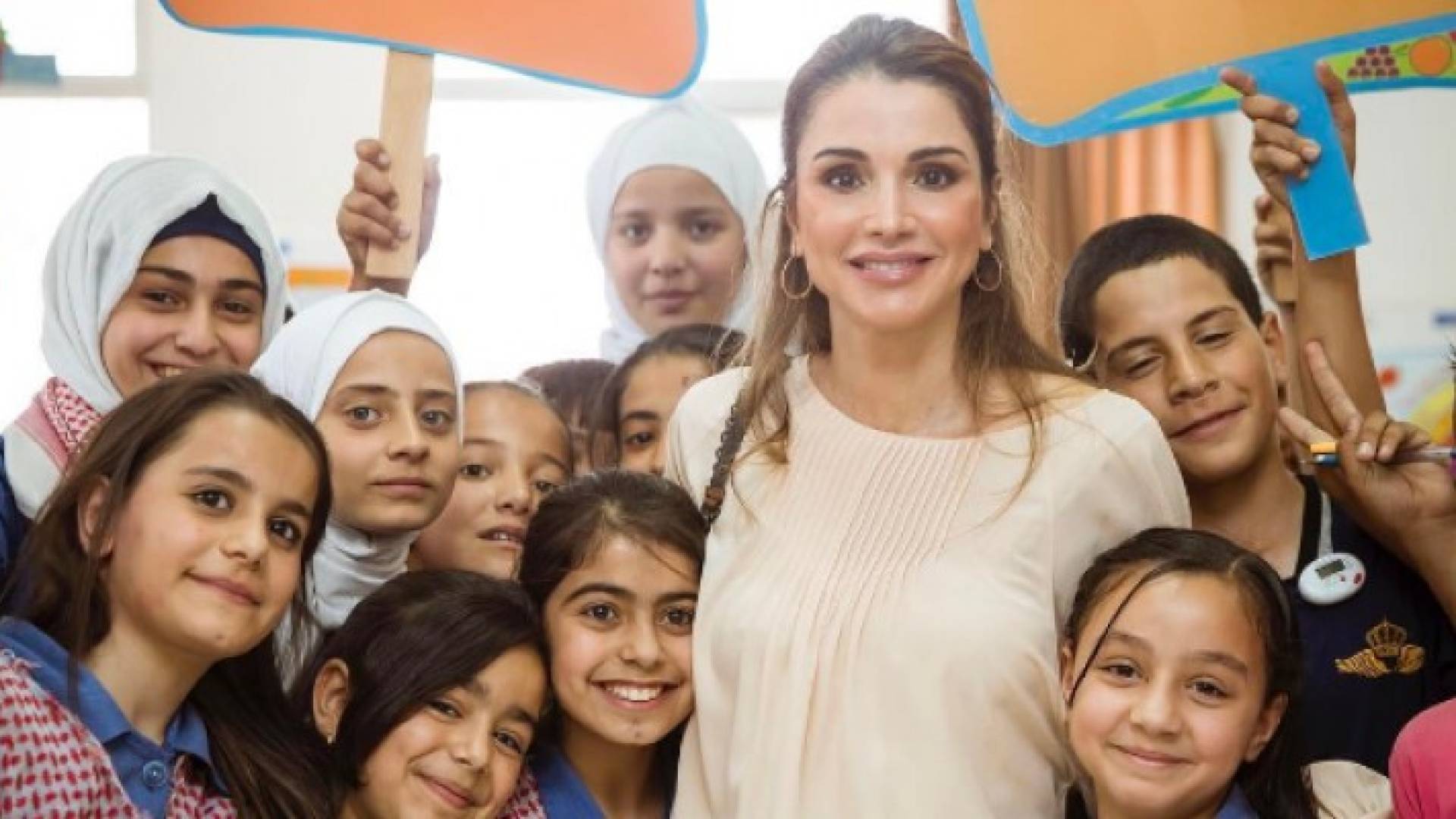 الصورة التي نشرتها الملكة على حسابها الخاص على انستجرام 