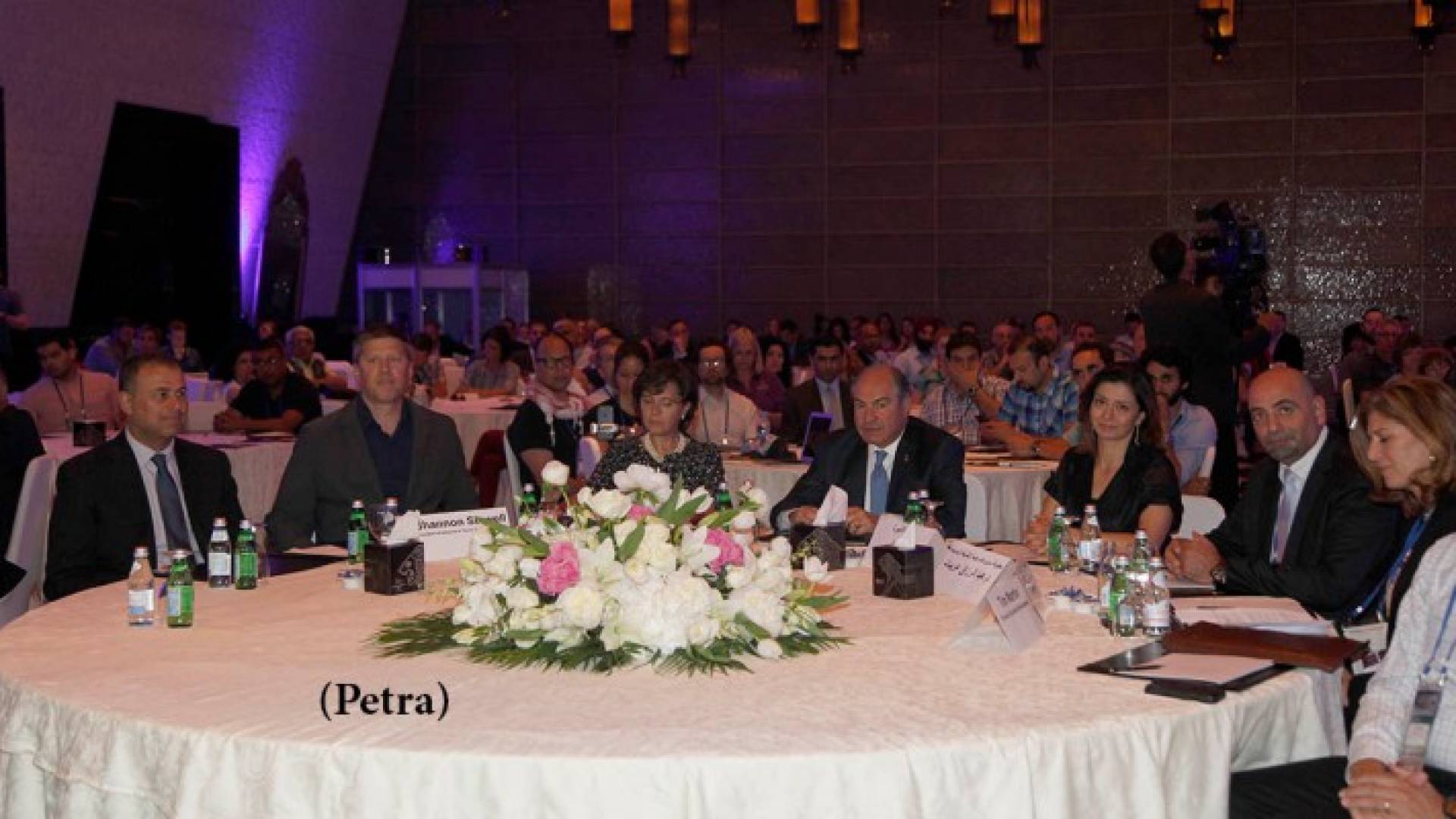 مندوبا عن الملك.. رئيس الوزراء يرعى المؤتمر العالمي لسياحة المغامرات