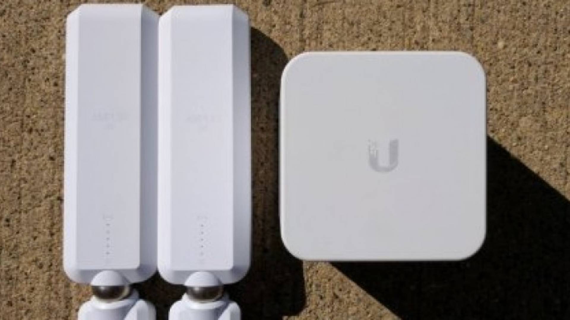 أنظمة الواي فاي المتداخلة تزودك بسرعة شبه كاملة تقريبا تصل لجميع المنزل