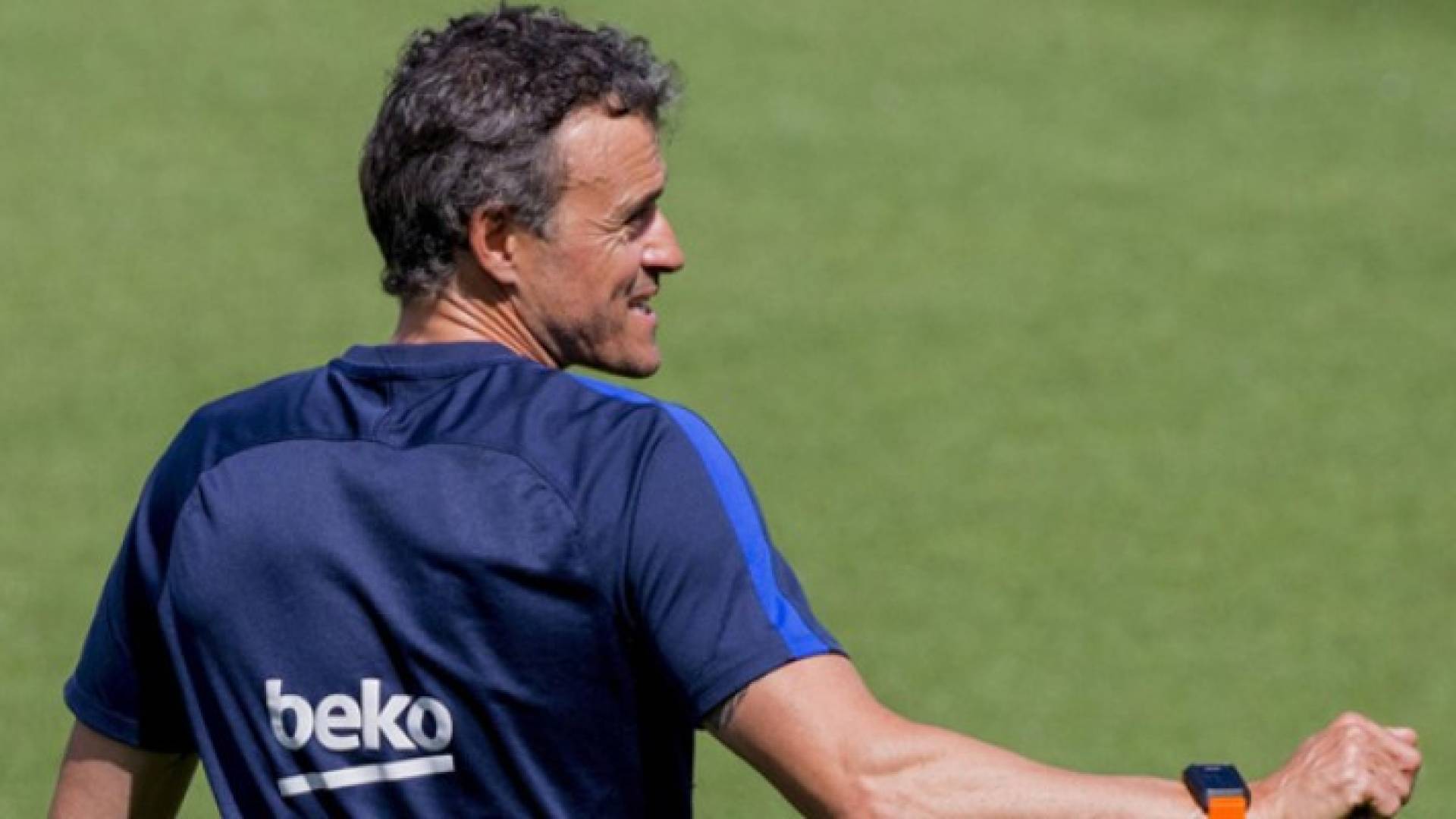 مدرب برشلونة لويس إنريكي