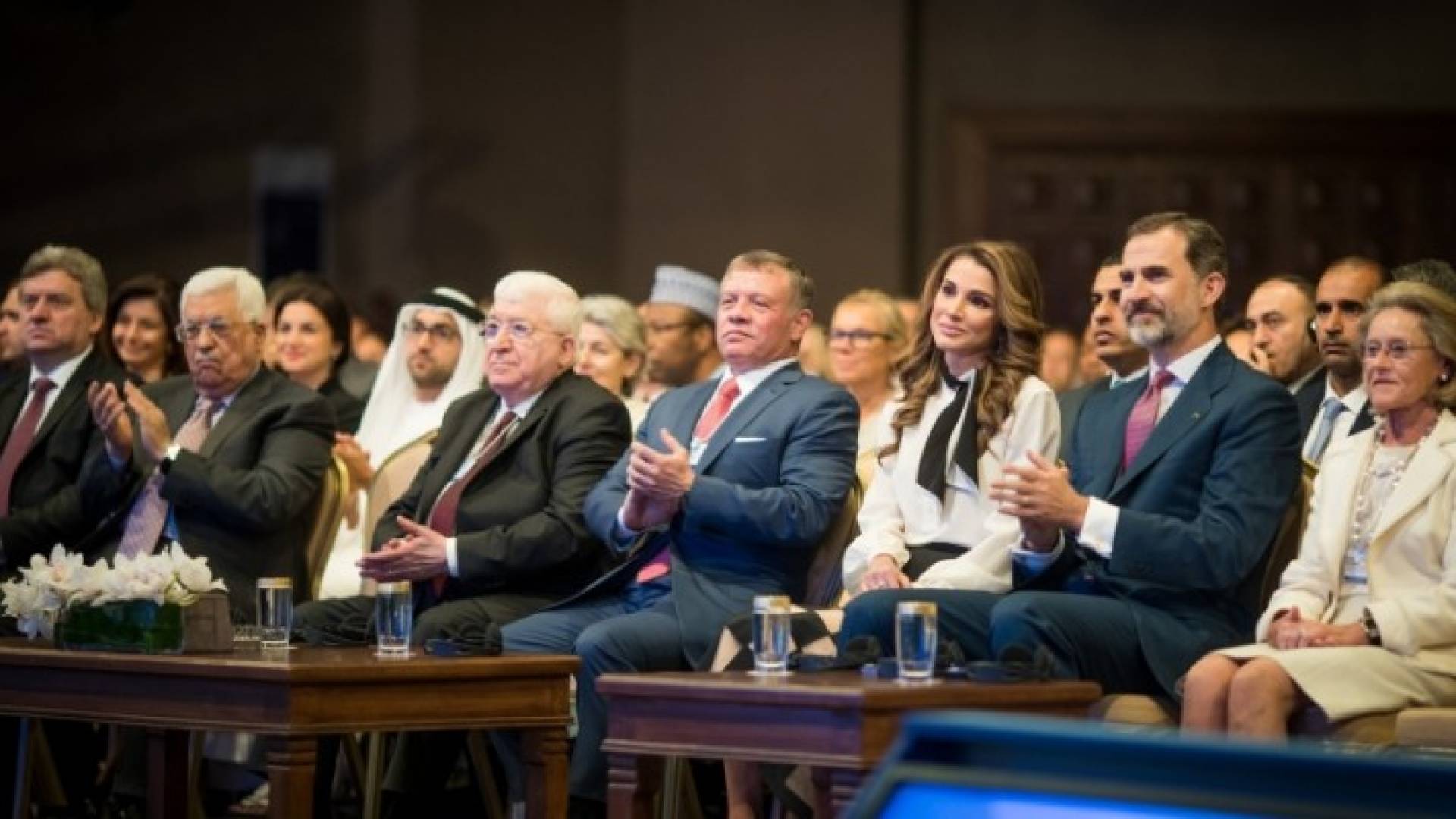 الملك والملكة يحضران جلسة أردن الريادة والإبداع ضمن فعاليات المنتدى الاقتصادي