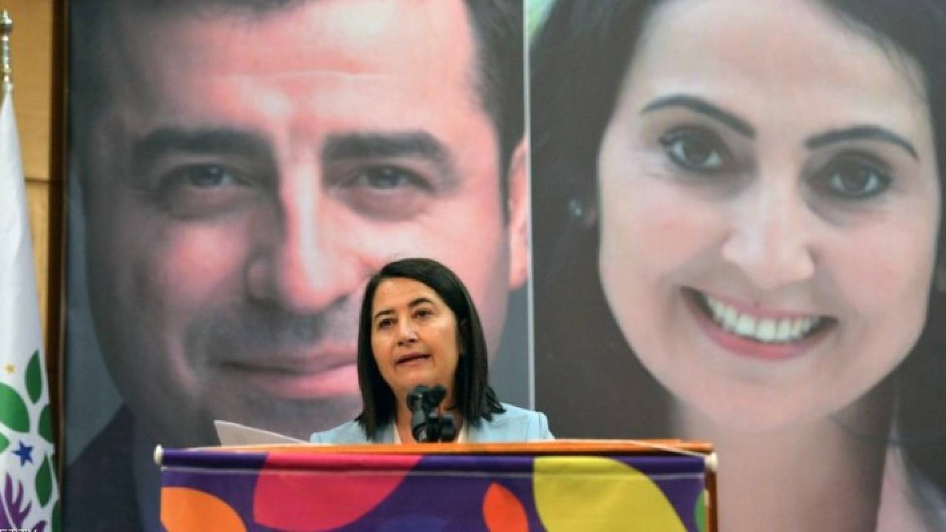 حزب الشعوب ينتخب بديلا لزعيمته المسجونة في تركيا