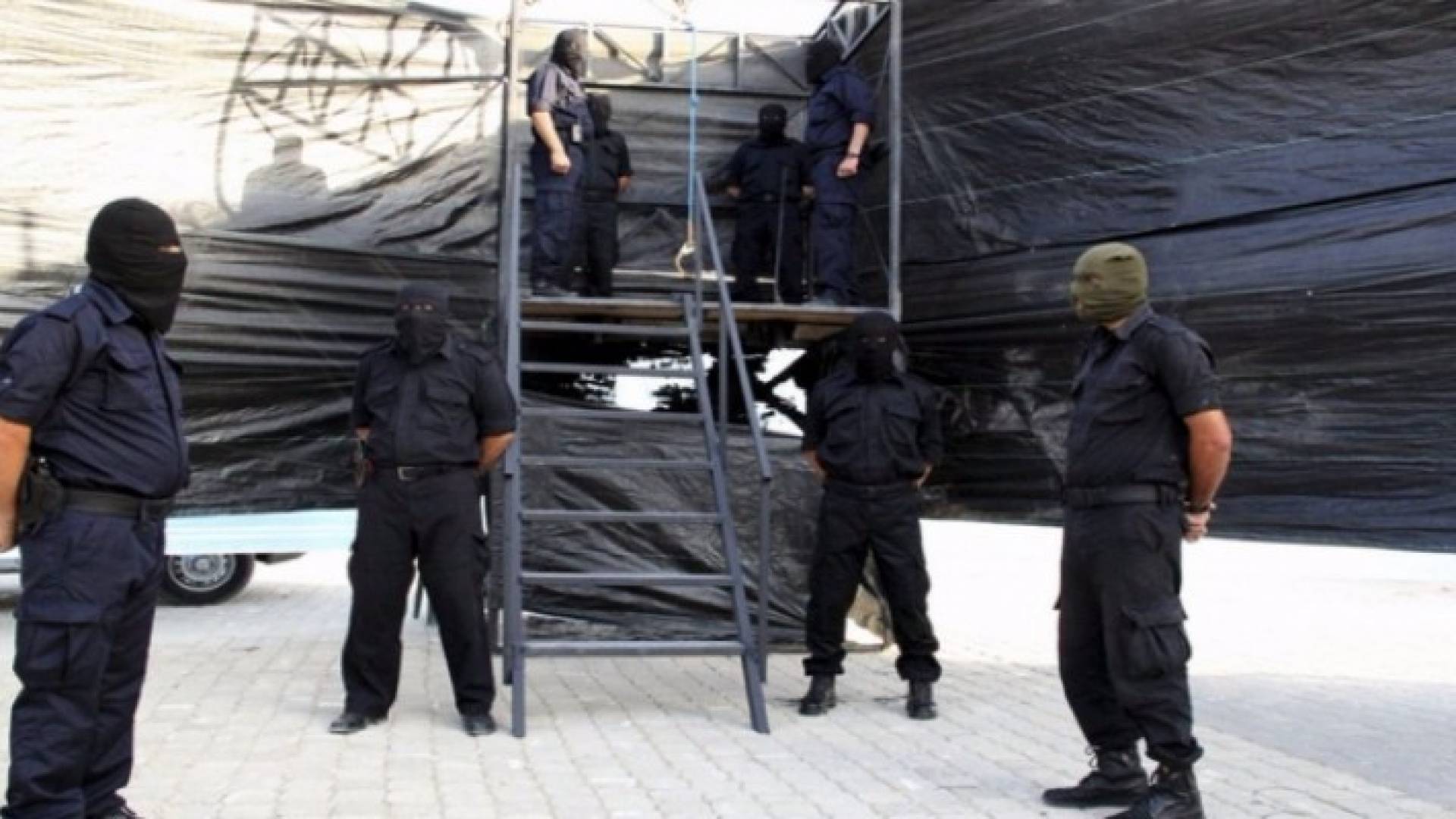 ارشيفية لتنفيذ حكم الاعدام في غزة