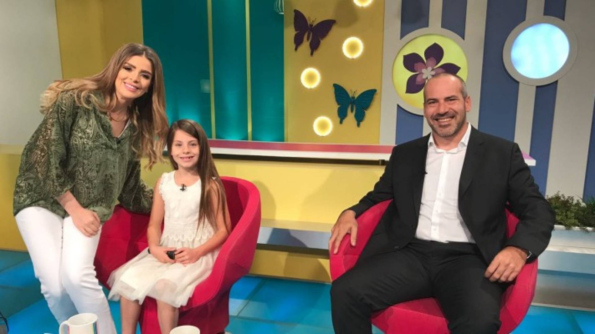 الاعلامية دانا أبو خضر تستضيف الطفلة الأردنية ايمان بيشة ووالدها في برنامج دنيا يا دنيا 