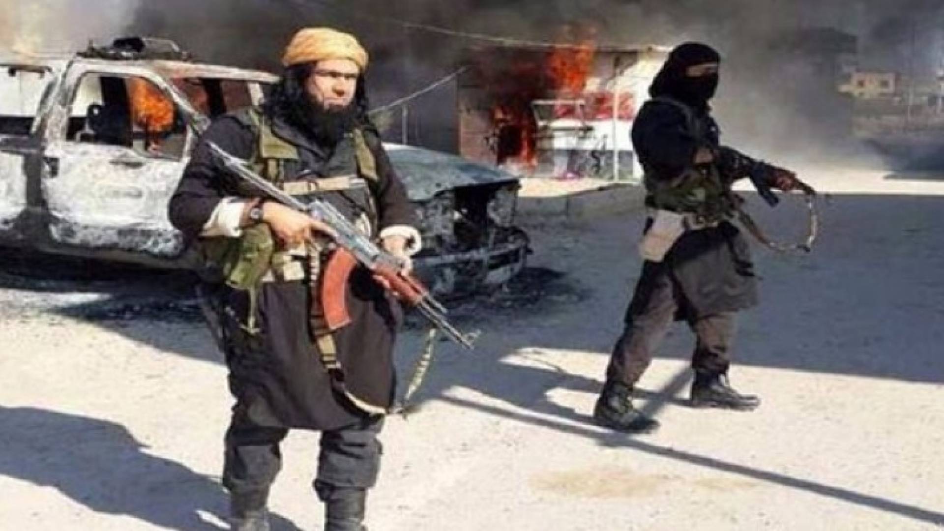 الصورة أرشيفية لعناصر من داعش 