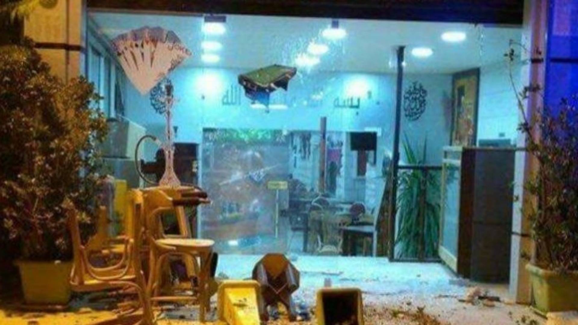 مجهولون يحطمون محتويات نادي الجزيرة الرياضي في عمان