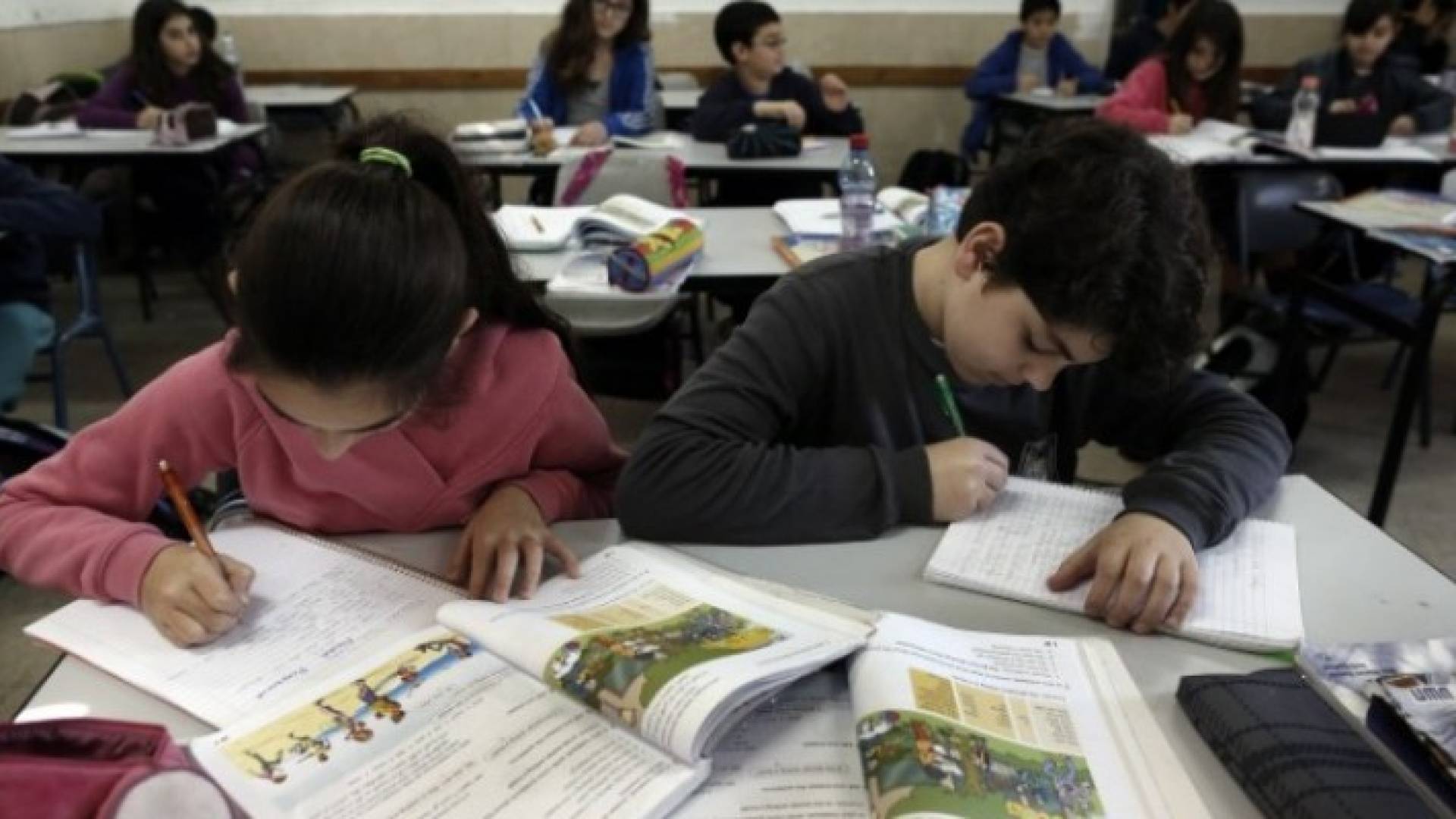 الاحتلال يصادق اليوم على مشروع لتهويد المنهاج في القدس