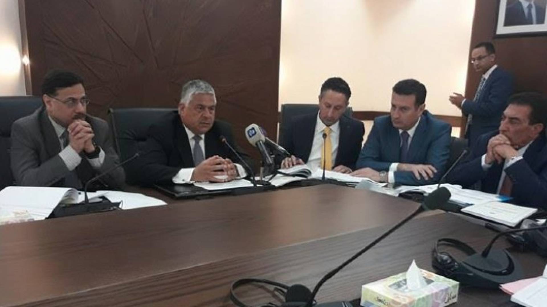 صورة خلال الاجتماع