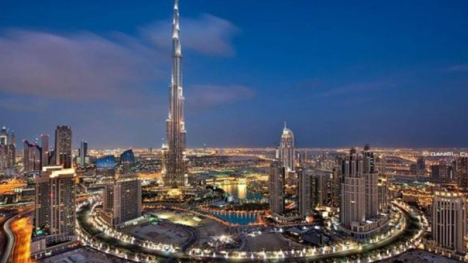 500 درهم إماراتي غرامة إلقاء العلكة في شوارع دبي!